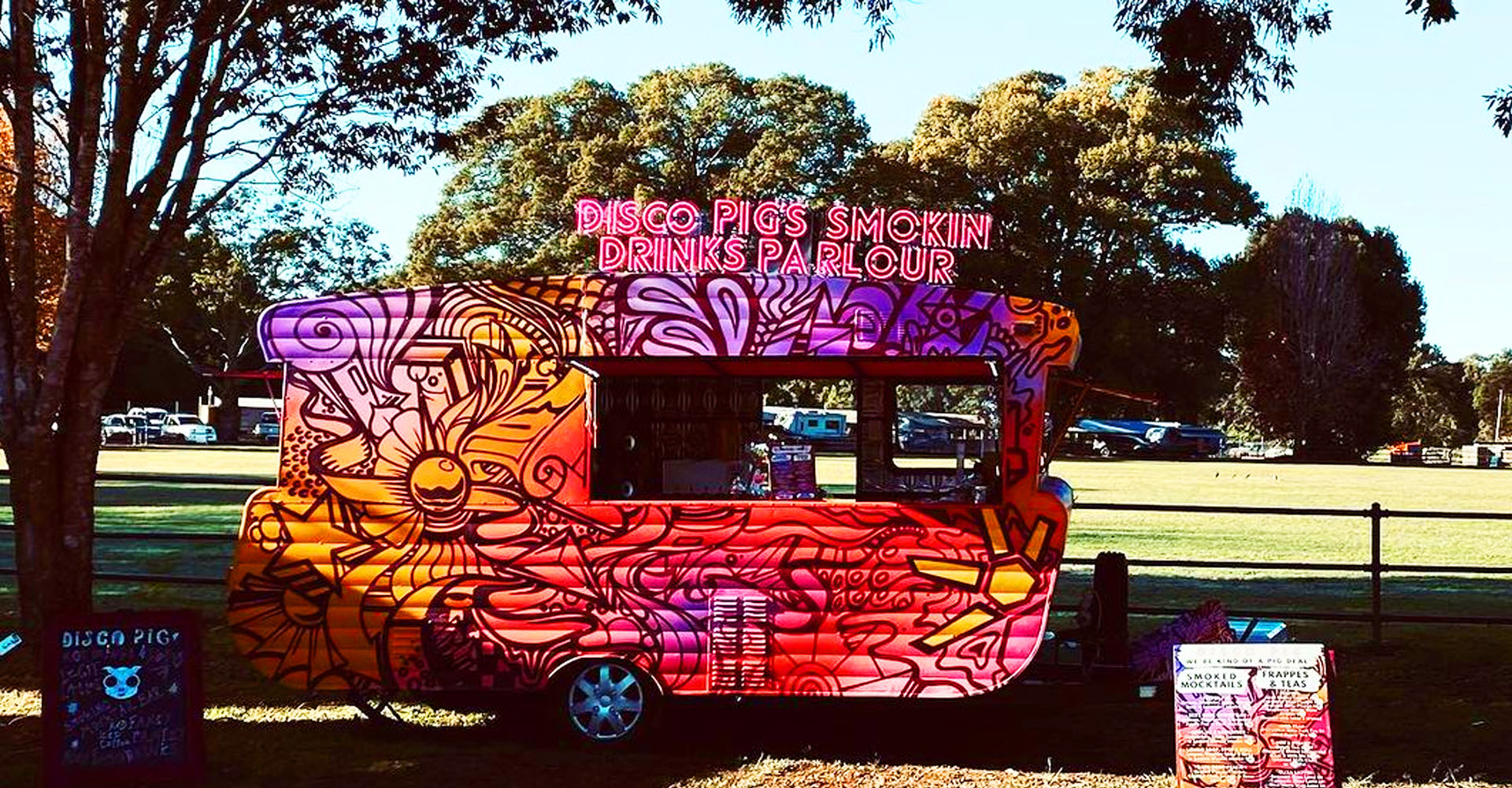 Neonparty® savours the taste of the Universe with Disco Pig’s Smokin’ Drinks Parlour.