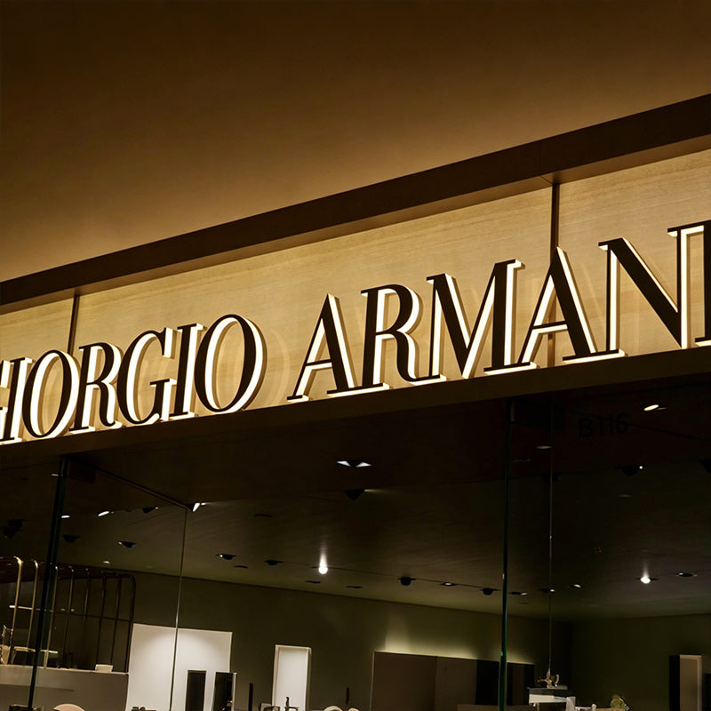 Side illuminated letters signs