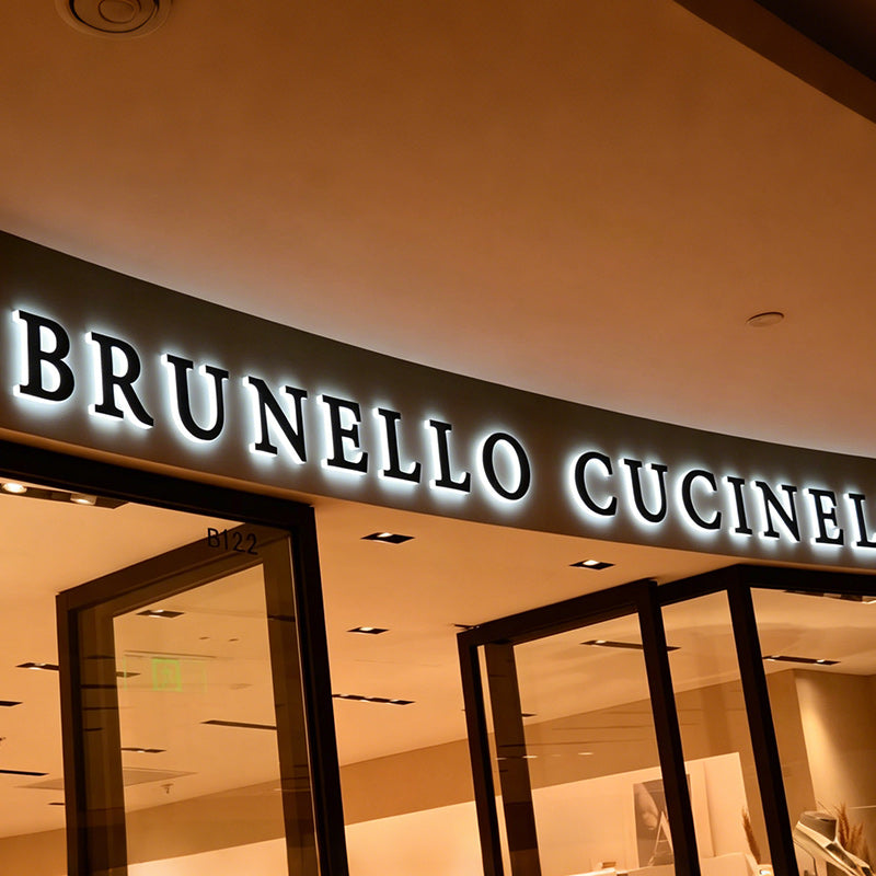 Side illuminated letters signs